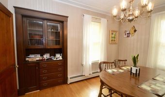 744 Hammond St, Bangor, ME 04401