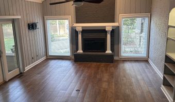 806 Woodridge Ct, Avon, IN 46123