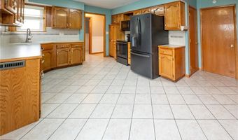 15143 Briarwood Dr, Basehor, KS 66007