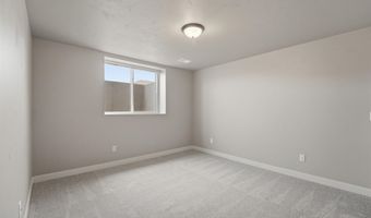 5749 N SEQUOIA Dr, Appleton, WI 54913