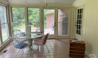 199 Williamsburg Ln, Athens, GA 30605