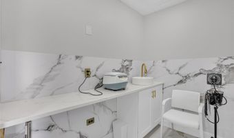741 MAITLAND Ave, Altamonte Springs, FL 32701