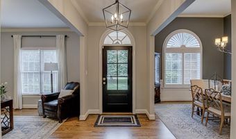 154 Suntree Dr, Advance, NC 27006