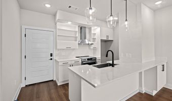 3329 SE MP Pkwy 303, Bentonville, AR 72712