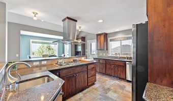 380 Mountaingate Dr, Springfield, OR 97478