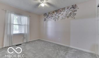 18 Maple Dr, Bargersville, IN 46106