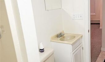 121 Hillwood St, Cranston, RI 02920