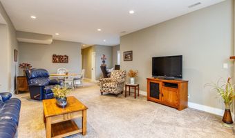 4102 Ballentine Dr, Ames, IA 50010