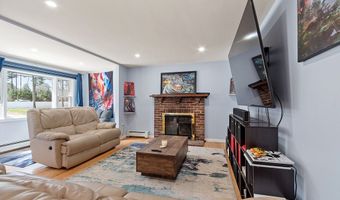 48 Whipple Rd, Billerica, MA 01821