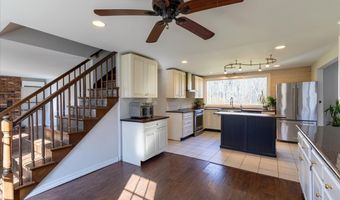 82 Bolton Branch Rd, Coventry, CT 06238