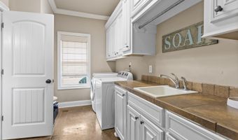 401 Emerald Trl, Brandon, MS 39047