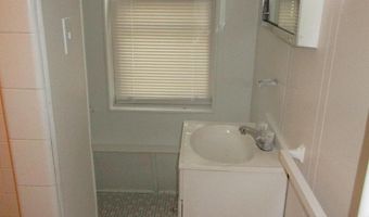 818 WYNNEWOOD Rd 3, Philadelphia, PA 19151