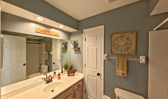 1023 Portway Dr, Anderson Twp., OH 45255