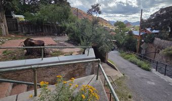 77 Shearer Ave, Bisbee, AZ 85603