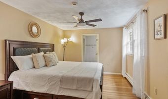 14 Olde Berry Rd, Andover, MA 01810