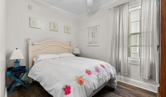 8 Franklin St 3, Newport, RI 02840