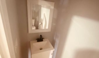 2428 W FRANKLIN St, Baltimore, MD 21223
