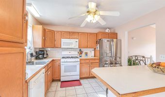 921 Navajo Ave, Absecon, NJ 08201