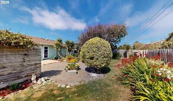 1239 IRIS St, Brookings, OR 97415