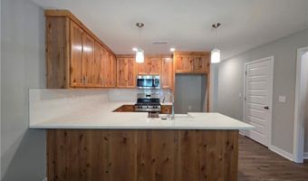 30-32 E 7th St, Adrian, MO 64720