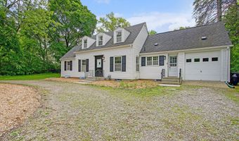 2690 Overridge Dr, Ann Arbor, MI 48104