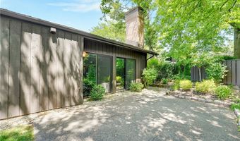 455-55 Meadowview Dr, Aurora, OH 44202