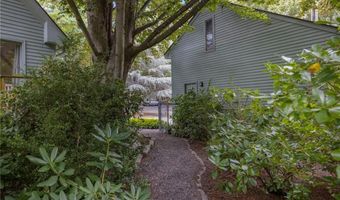 930 N Main Rd, Jamestown, RI 02835