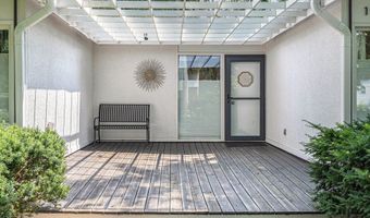 1402 Bardstown Trl, Ann Arbor, MI 48105