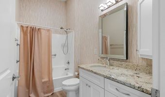 2354 E PLANK Cir B, Appleton, WI 54915