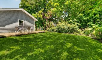 78 Arrowhead Rd, Brookfield, CT 06804