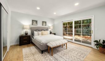 517 Sumner Ave, Aptos, CA 95003