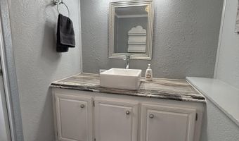 2205 W Grand Ave, Artesia, NM 88210