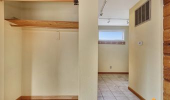 1558 E St, Anchorage, AK 99501