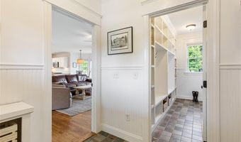 23 South St, Barrington, RI 02806