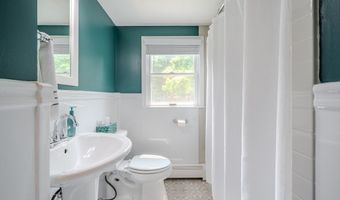 13 Lantern Ln, Billerica, MA 01821
