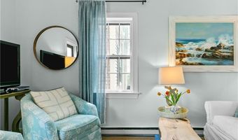 97 Narragansett Ave C4, Newport, RI 02840