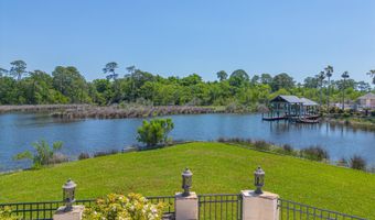 2001 Claudette Ct, Biloxi, MS 39531