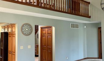 3563 Franklin Dr, Auburn, IN 46706