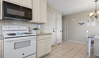 105 Mistletoe Ln, Bartlesville, OK 74003