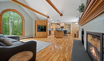 43 Darling Parke Dr, Bangor, ME 04401
