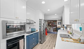 18385 SW DIVISION St, Beaverton, OR 97078