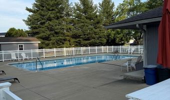 1138 Village Ln, Ashland, OH 44805