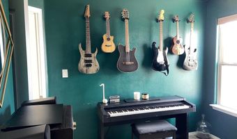 4236 Red Sun Dr NE, Albuquerque, NM 87110