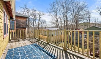 78 Ledgelawn Ave, Bar Harbor, ME 04609
