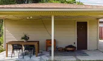 1534 Barrington Pl, Ann Arbor, MI 48103