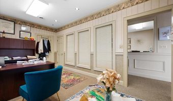 121 NW Russell Rd, Abingdon, VA 24210