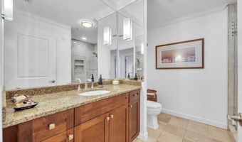 2305 EDGEWATER Dr 1602, Orlando, FL 32804