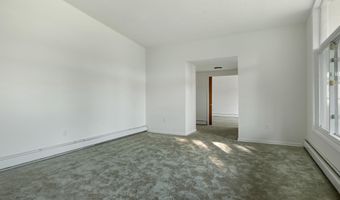 45 E LAKE Dr, Annapolis, MD 21403