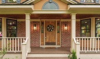 326 Greentree Ln NE, Ada, MI 49301