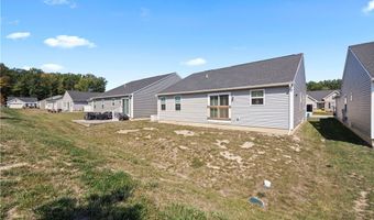 122 Eagle Cir, Amherst, OH 44001